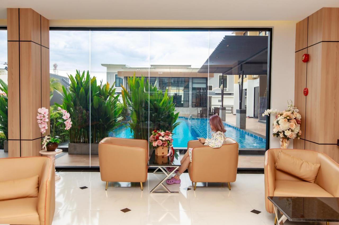Siri Hotel Lumphun Ban Pa Daet Exterior foto