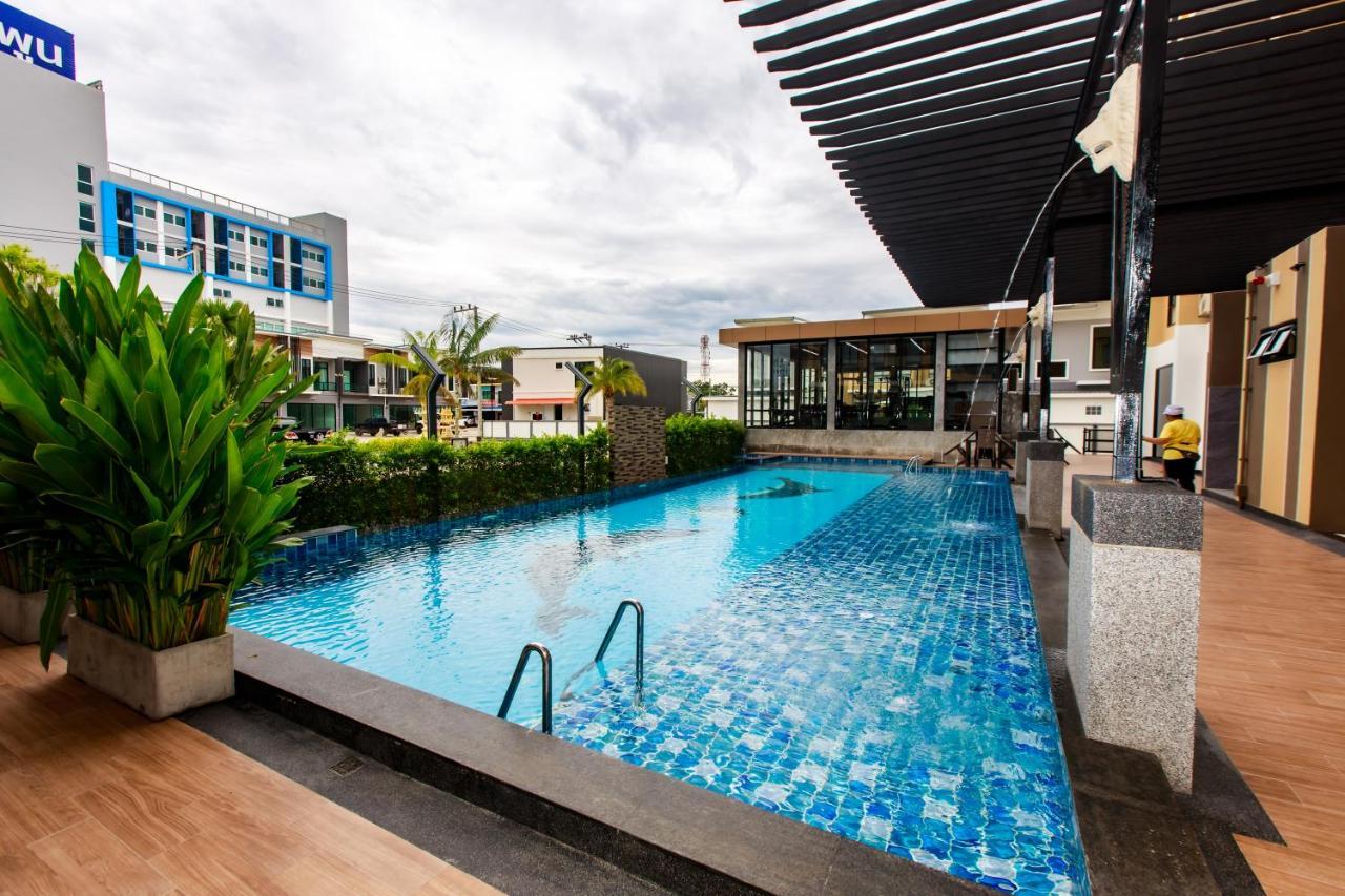 Siri Hotel Lumphun Ban Pa Daet Exterior foto