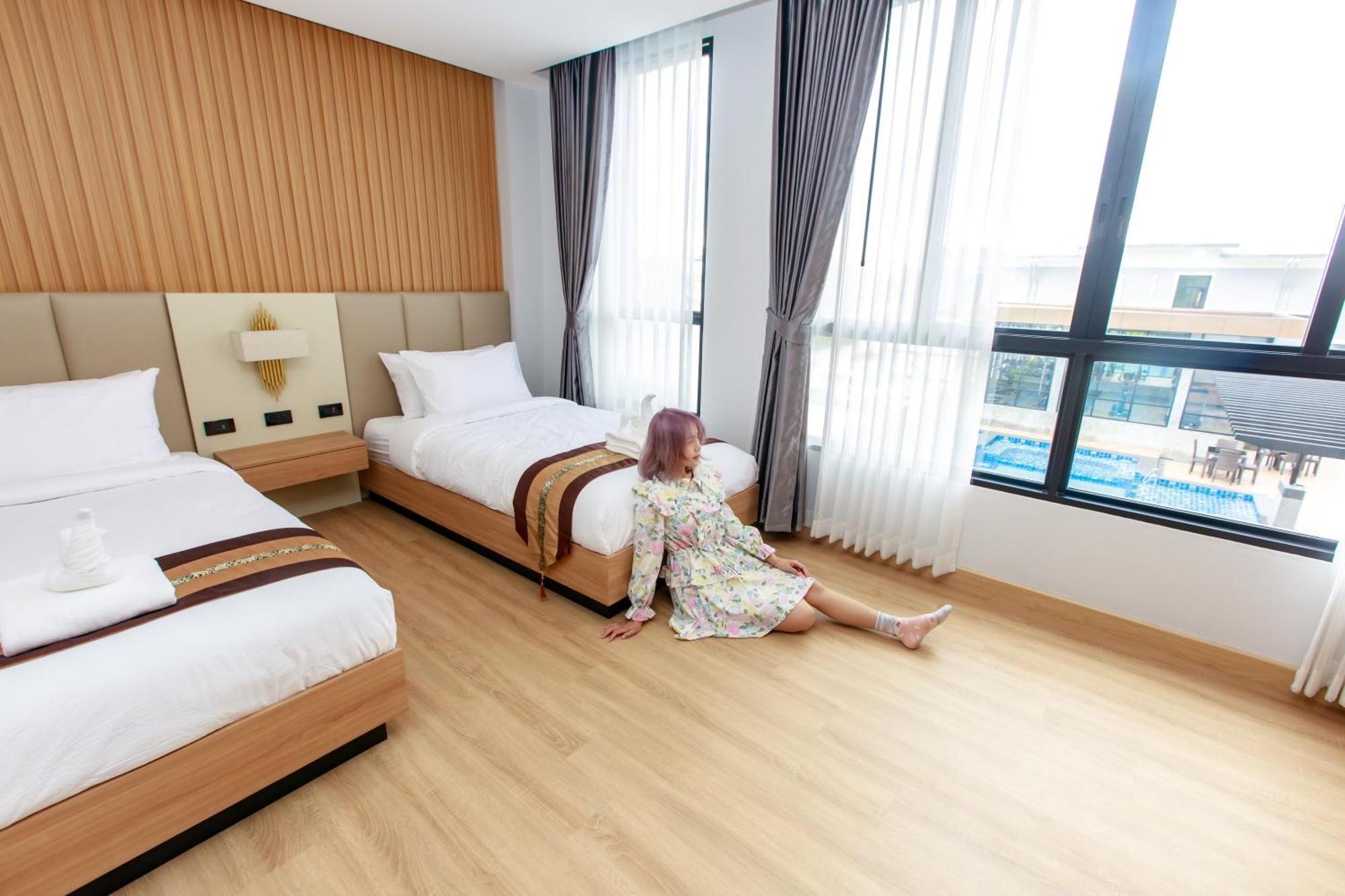 Siri Hotel Lumphun Ban Pa Daet Exterior foto