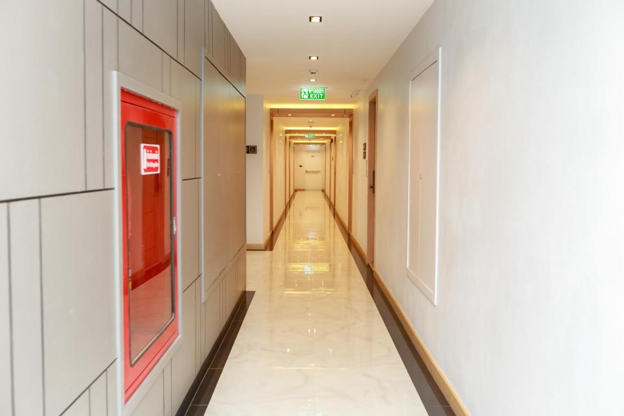 Siri Hotel Lumphun Ban Pa Daet Exterior foto