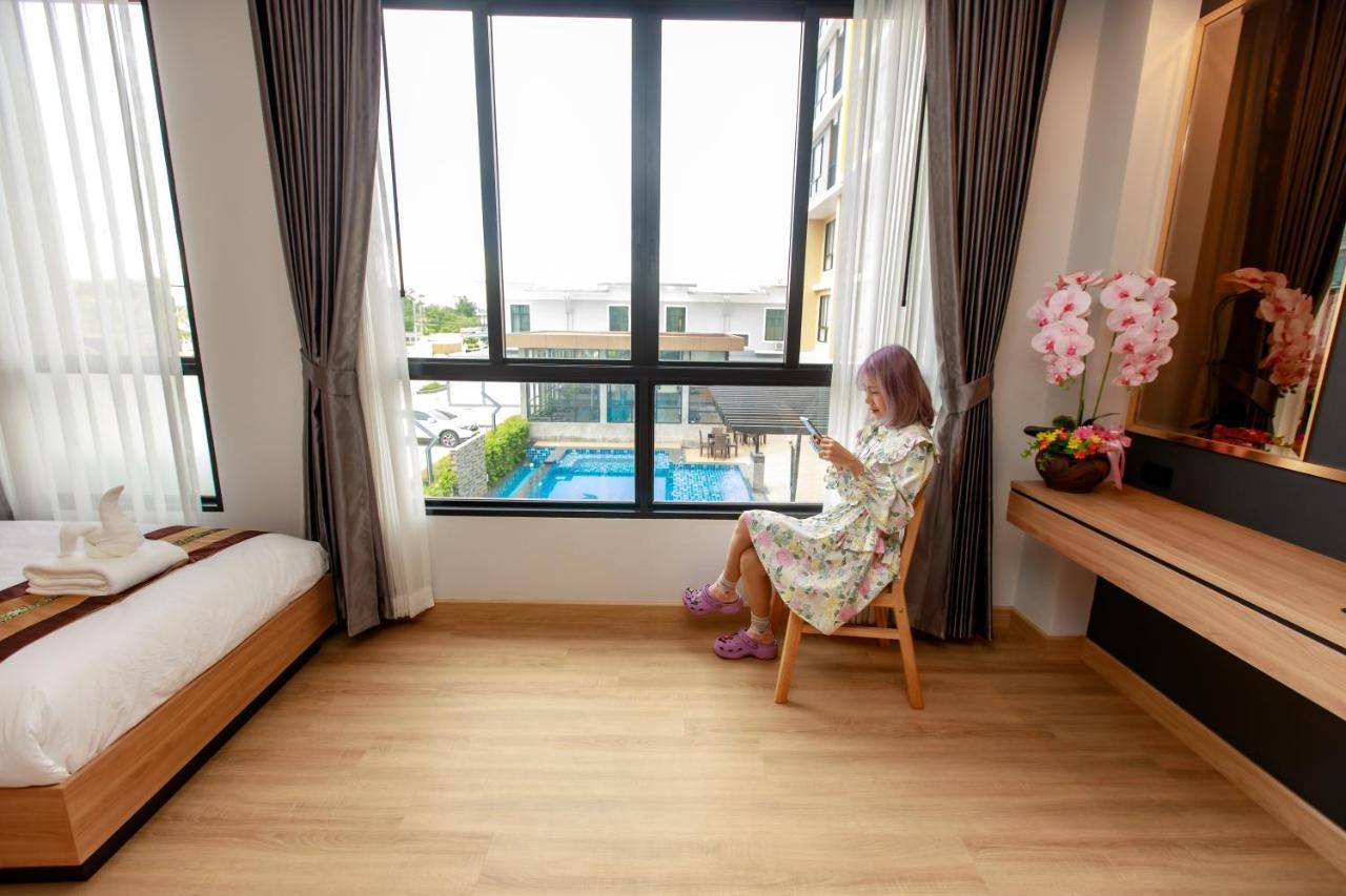 Siri Hotel Lumphun Ban Pa Daet Exterior foto