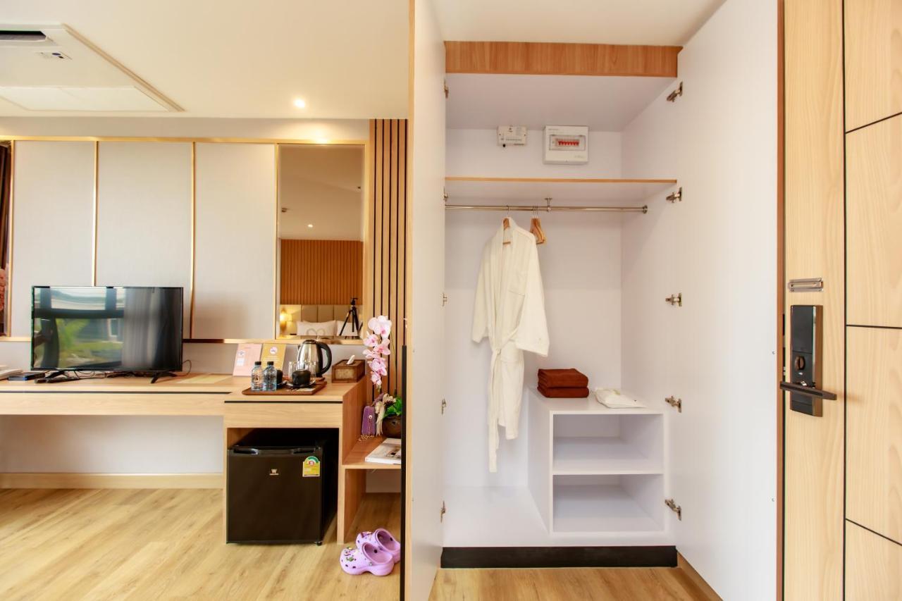 Siri Hotel Lumphun Ban Pa Daet Exterior foto
